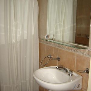 Habitación con 2 Camas Individuales